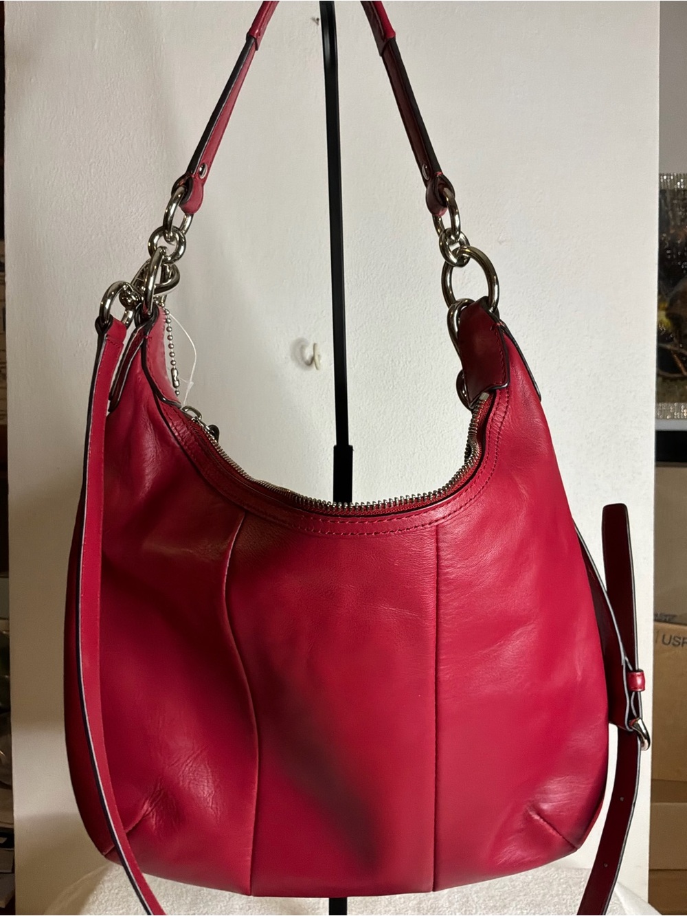 Vintage Coach Woven Leather Shoulder Bag in Raspberry - Picture 4 of 8